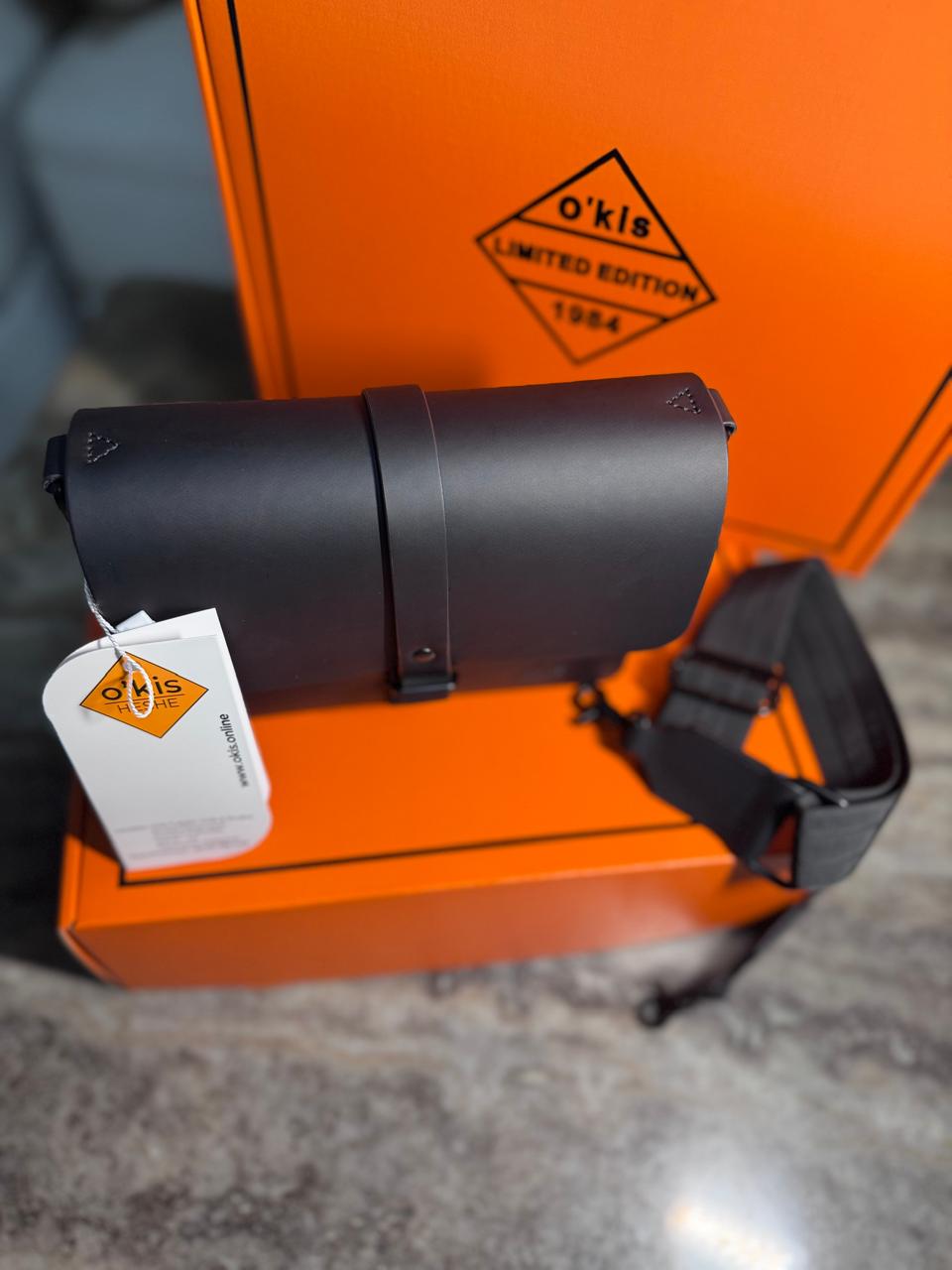 HESHE Okis Bags Collection 240*75*155 Locò Leather Crossbody/Shoulder Bag Black (OK302503-3)