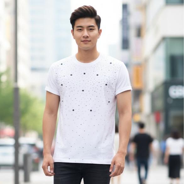 Men's High Fashion T-shirt in White Color for Stylish Outfits