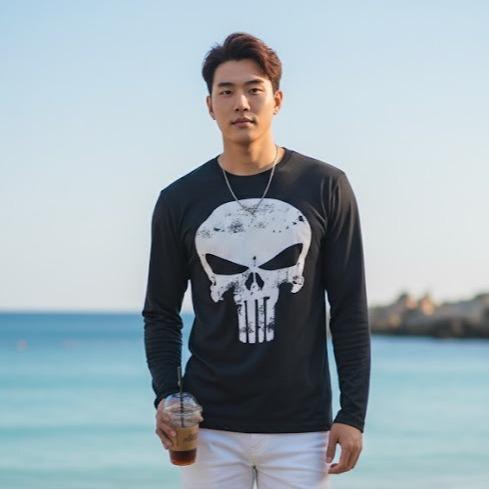 Men's Rash Guard Top Crew Neck Long Sleeves Printed Swim Shirt Top