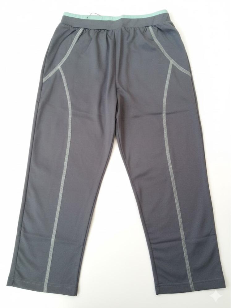 Women's CAPRI Leggings with Short for Sports & Gym Fashion Wear