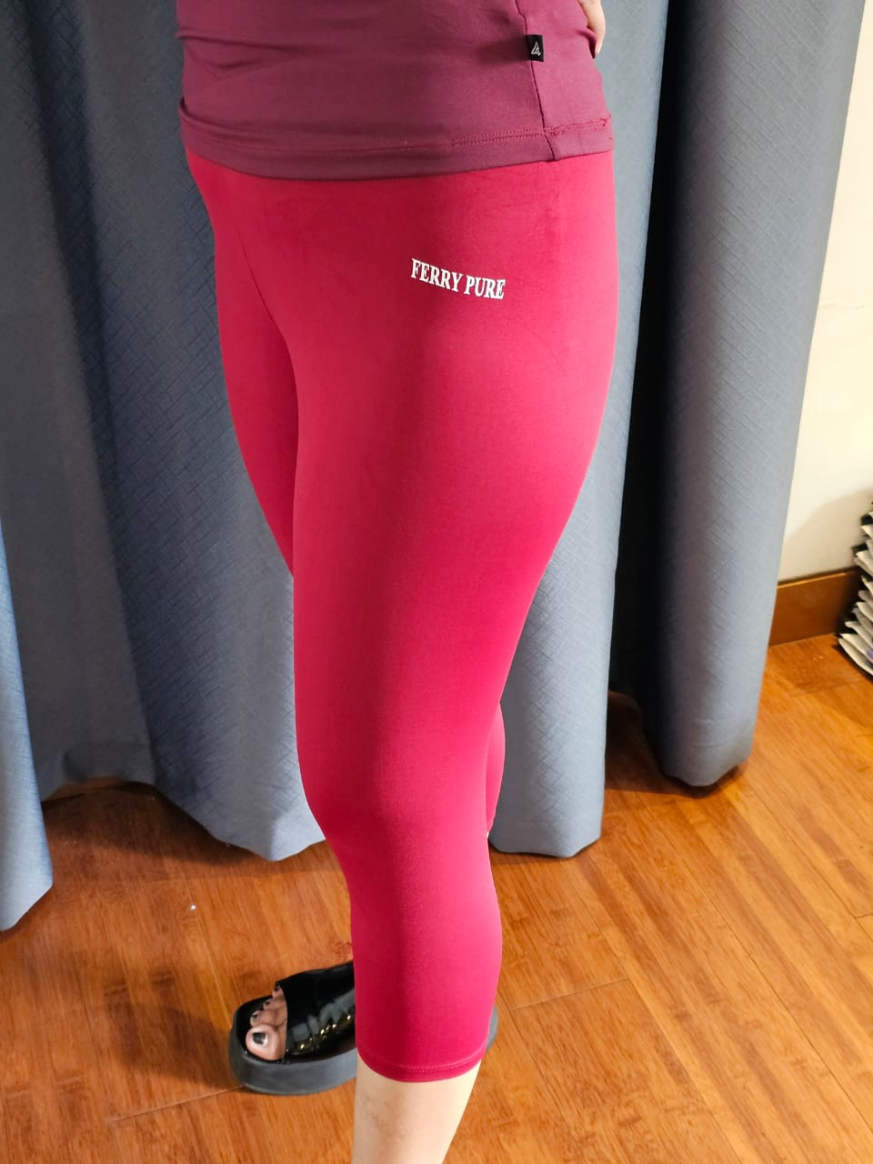 Ferrypure Capri Leggings – Deep Rose Pink