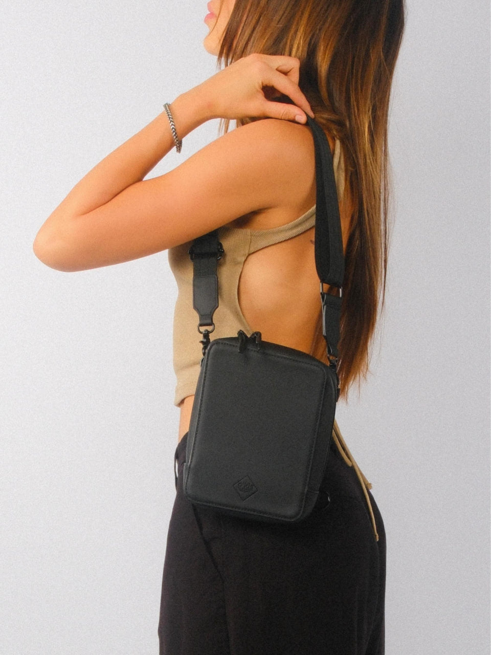 HESHE Okis Bags Collection Mini Locò Leather Crossbody Bag Black (OK30250508)